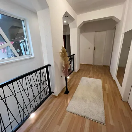 Dalia * Sarajevo